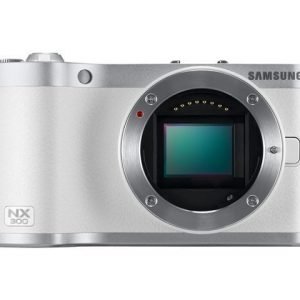 Samsung NX300 + 18-55/3