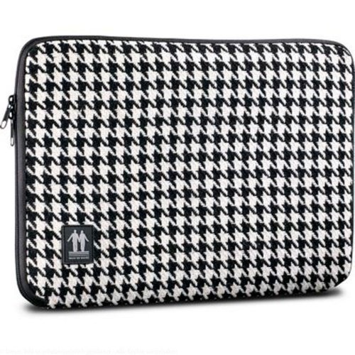 Walk On Water Laptop Sleeve for MacBook Air 11'' Dog Tooth Black/White
